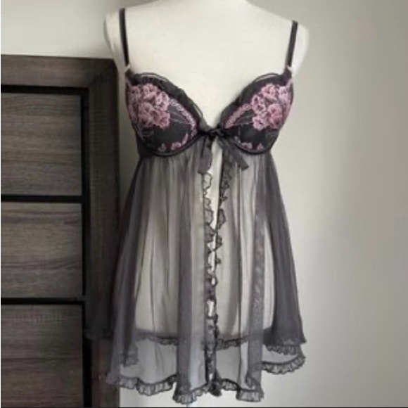 Victoria's Secret Other - Victoria's Secret Black and Pink Lace Chemise